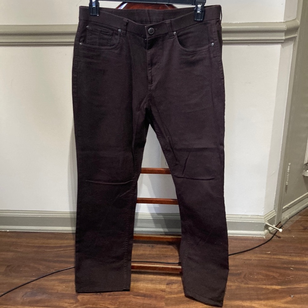 Hart Schaffner Marx men’s chocolate brown five pocket jeans, Cotton, size 34/30.